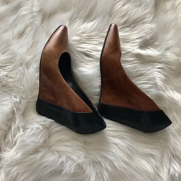 ALDO Black & Brown Wedges - Picture 2 of 5
